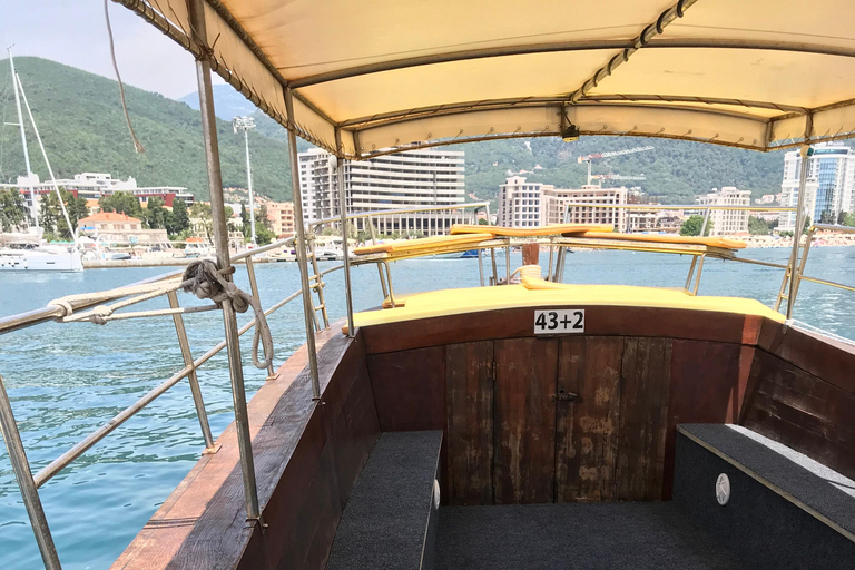 Budva: Passeios de barco Mariolo - passeio panorâmico de 3,5 horas