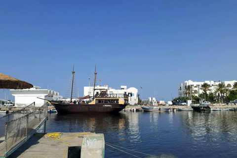 Piratenboot naar Flamingo-eiland