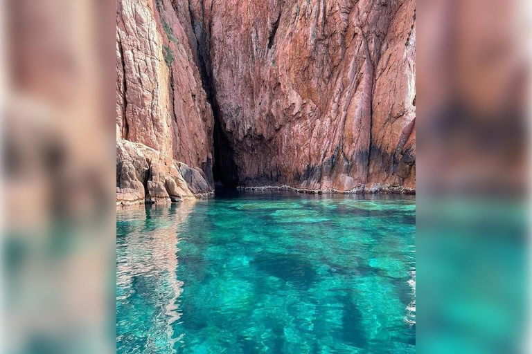 Cargèse: Capo Rosso "Snorkeling" and Sea Cave Tour Cargèse: Capo Rosso ramble with fins, mask and snorkel