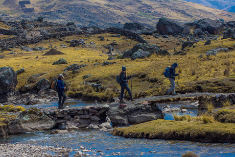 Vanuit Cuzco: Tour 7 lagunes + ontbijtbuffet en lunch