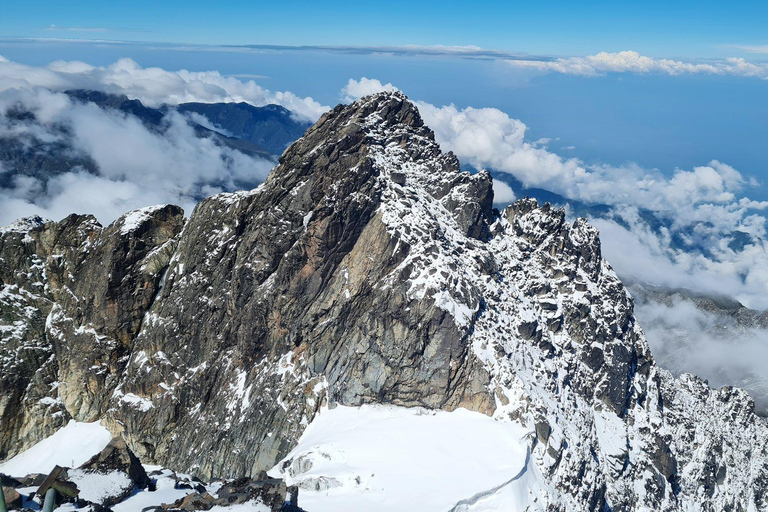 4 Days Queen Elizabeth Park Safari & Ruwenzori Mountain View