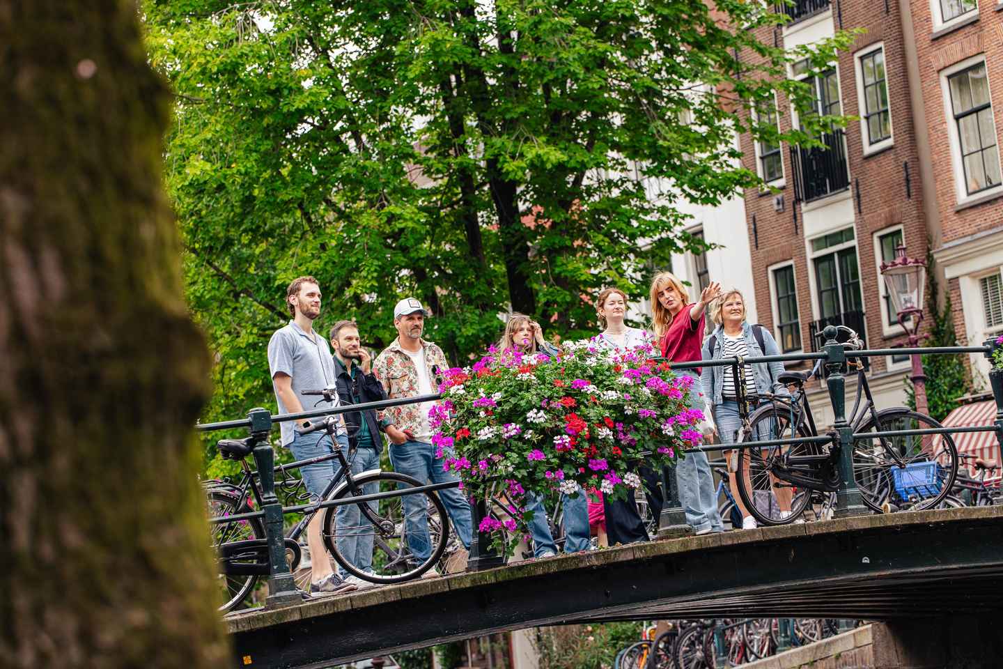 Amsterdam: Geführter Jordaan-Rundgang zu versteckten Innenhöfen und Geheimtipps