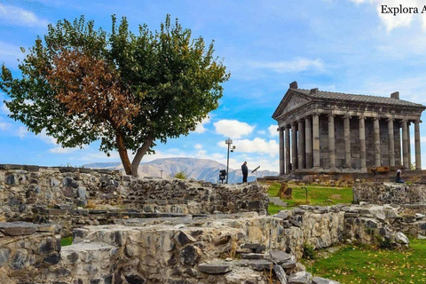 Excursión de un día privada de invierno al Templo de Garni, Geghard y el Lago Sevan