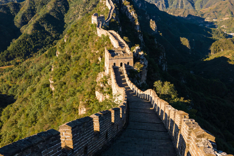 Beijing: Great Wall & Gubei Water Town Day to Night Tour Private Group Gubei Water Town & Simatai Great Wall Day Trip
