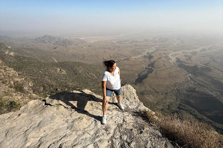 East Salalah by Day & Night: Camels, Waterfalls & Souqs Tour