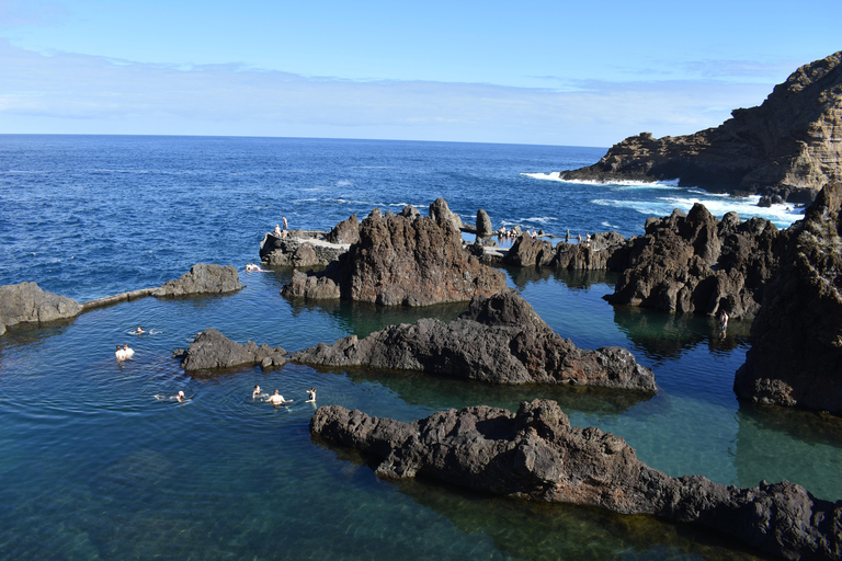 Cascadas, Piscinas Volcánicas y Bosque Mágico de Fanal, ExcursiónCascadas, Pozas Volcánicas y Bosque Mágico de Fanal, Tour
