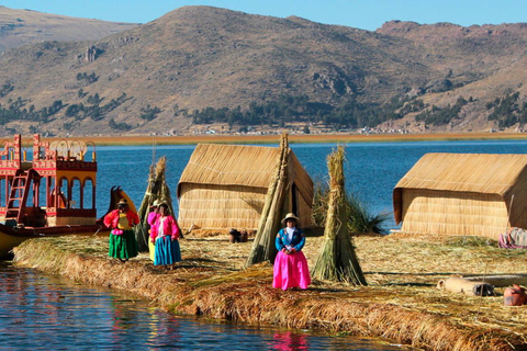 Au départ de Puno : Circuit de 2 jours à Uros, Amantani et Taquile + Repas