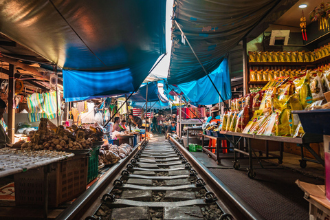From Bangkok: Maeklong Railway Market Guided Tour