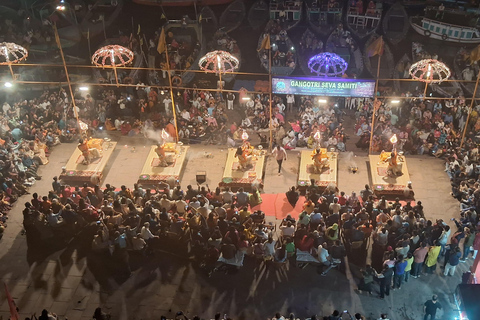 Excursão a Manikarnika Ghat e Ganga Arti