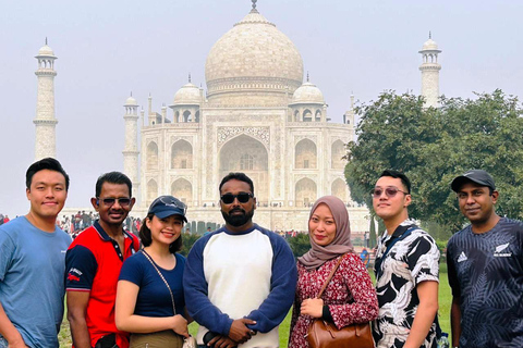 Agra: Skip-the-Line Taj Mahal & Agra Fort Private TourAgra: Taj Mahal & Agra Fort Private Tour ohne Anstehen