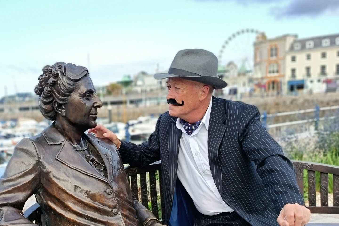 토키: 아가사 크리스티의 특별한 삶 여행