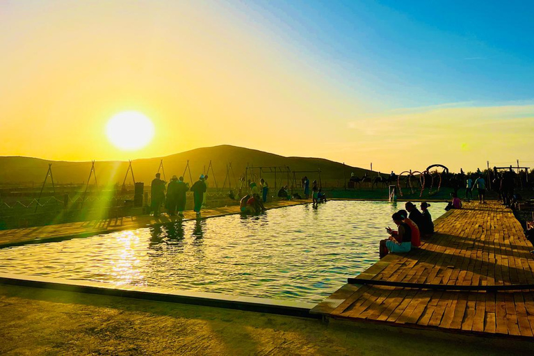 Agafay Sunset: Camel Ride, Dinner & Fire Show – Book Now!