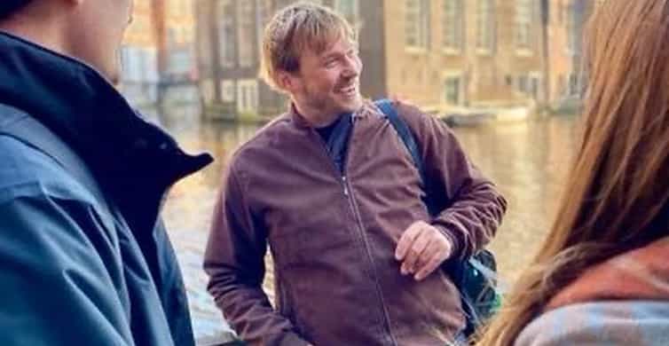 Amsterdam Essentials: From Swamps to Riches