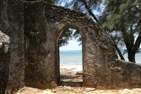Mombasa: Jumba Ruins Tour with Hotel Pickup
