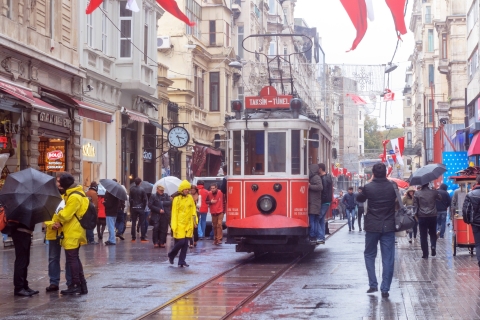 Istanbul: First Discovery Walk and Reading Walking Tour