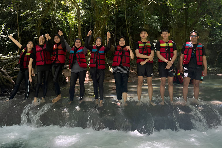Bandung to Pangandaran: Private Beach & Nature Tour