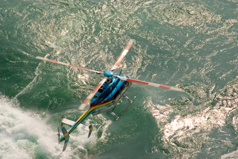 From Toronto: Private Niagara Falls Helicopter Tour & Lunch
