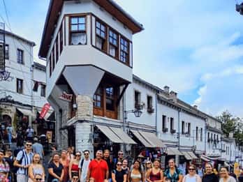 Tägliche Tour: Blaues Auge, Gjirokaster, Osmanische Brücke, Lekursi