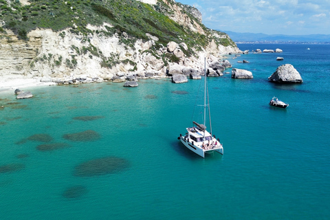 Cagliari: Catamaran Tour, Swimming, Snorkeling, & Prosecco Cagliari: Sailing Tour with Snorkeling and a Prosecco Toast