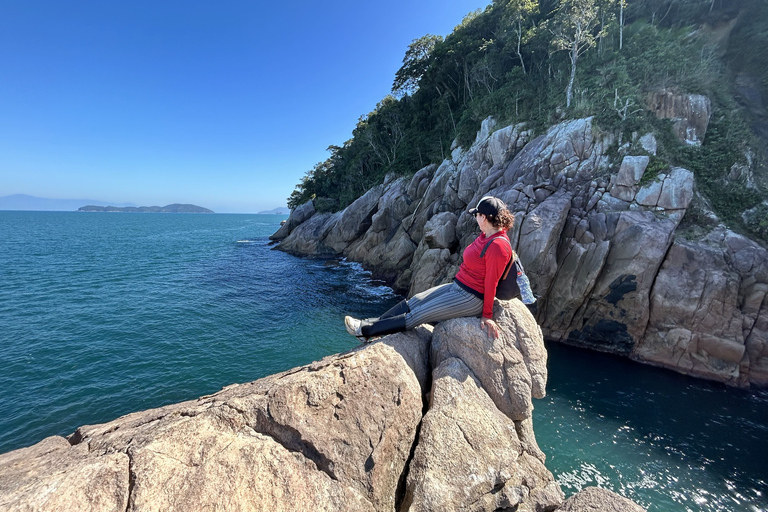 Ubatuba – Trilha Gruta do Pirata