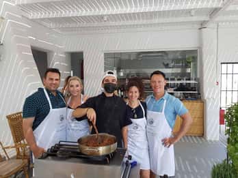 Santorini: Tour Privado de Clase de Cocina y Cata de Vinos