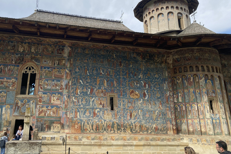 UNESCO Monasteries & Traditional Arts Day Tour from Iași