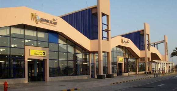 Marsa Alam airport to your hotel: transfer or hire car?