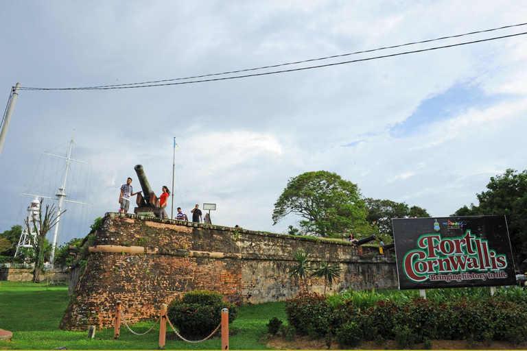 Penang: Georgetown Heritage Tour , Trishaw Ride & transfers