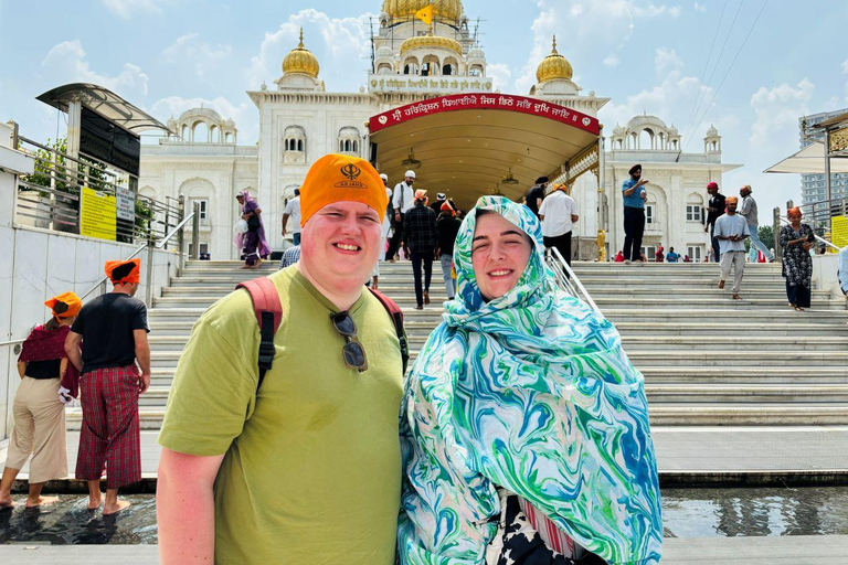Delhi: Guided Shopping Tour Experience with Female Expert Exclusive Full-Day Shopping Tour with Female Expert Guide