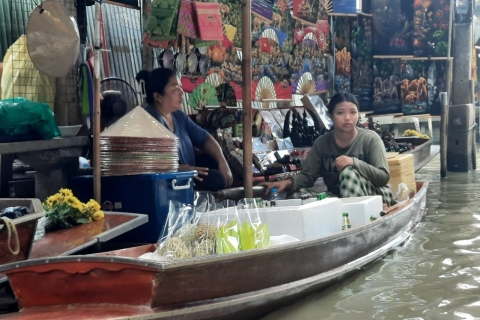 Bangkok : Marché flottant et marché ferroviaire avec train et tour en bateauTour d'Espagne - Lieu de rendez-vous de Swensen's Khao San