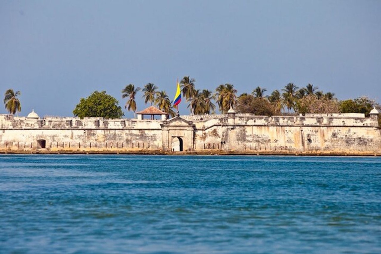 Cartagena: 5 Islands Premium Tour with Lunch and Snorkeling