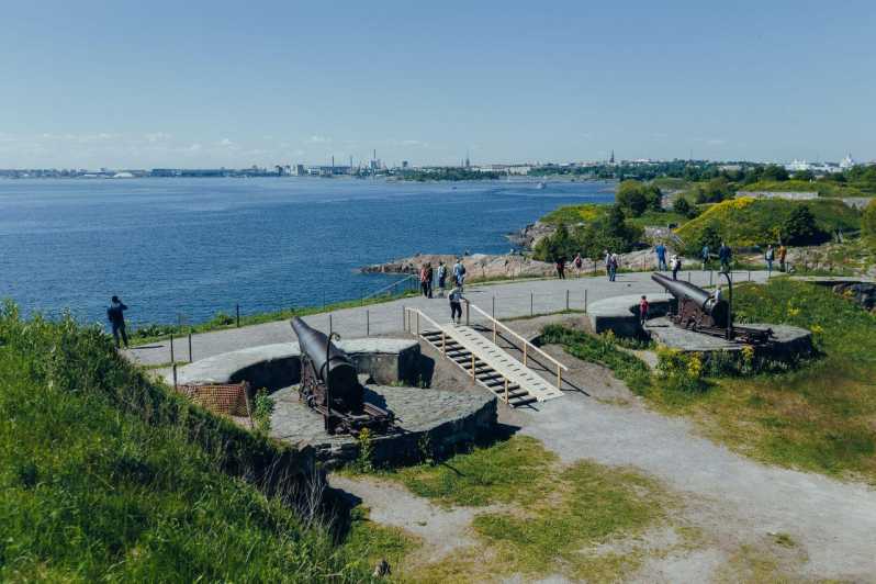 Suomenlinna: Private Tour mit einem autorisierten Guide