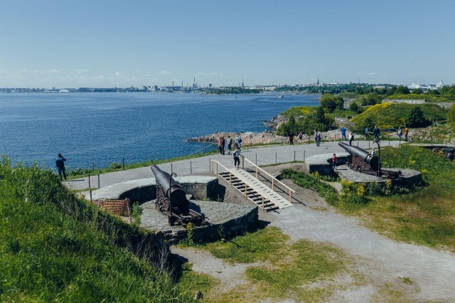 Visit Suomenlinna Private Tour with an Authorized Guide in Helsinki, Finland