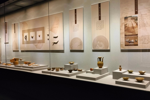 Guilin: Elephant Trunk Hill, Ludi Rock, & Museum Tour