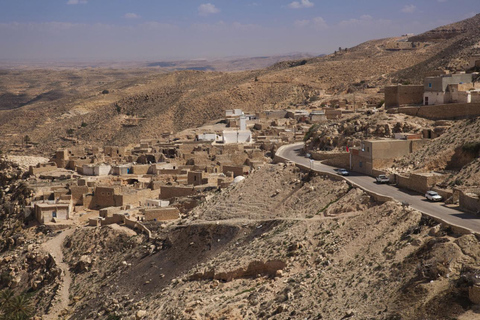 From Djerba: 2-Day Tozeur & Sahara Tour , Oasis & Star Wars