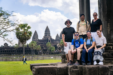 Siem Reap: Angkor Wat Tour & Evening Foodie Full-Day Tour Haft Day: Siem Reap Evening Food Tour include drinks