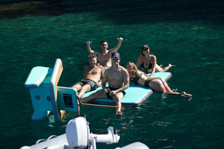 San Diego: Shared Yacht Charter with Coastal Views San Diego: Shared Yacht Charter with Coastal Views (2.5 hr)
