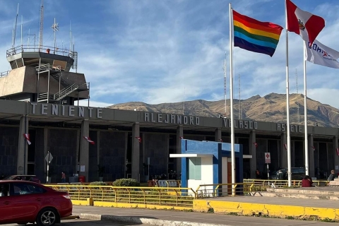 Vervoer: Cusco luchthaven naar hotel in een minibusje 4-6 personenVervoer van luchthaven Cusco naar hotel