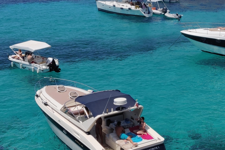Całodniowy prywatny czarter łodzi na Malcie i Comino