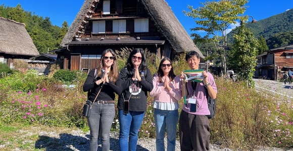 Depuis Kanazawa : visite guidée de Shirakawa-go le matin