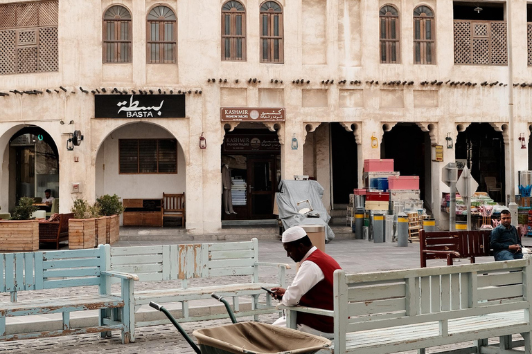 Combinaison de la ville de Doha et du safari dans le désert