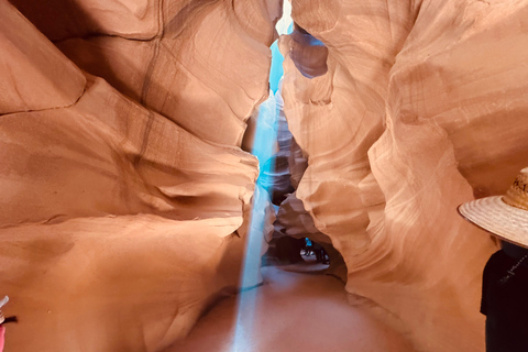 Página: Visita guiada ao Antelope Canyon superior e inferior com licençaPágina: Excursão guiada ao Antelope Canyon superior e inferior com permissão