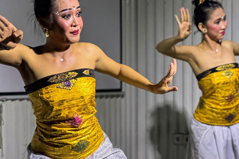 Canggu: Deaf Dancer Show with Dinner FDC Ticket