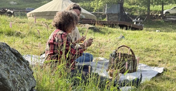 Val Chisone: Mountain Picnic Basket Lunch with Local Food