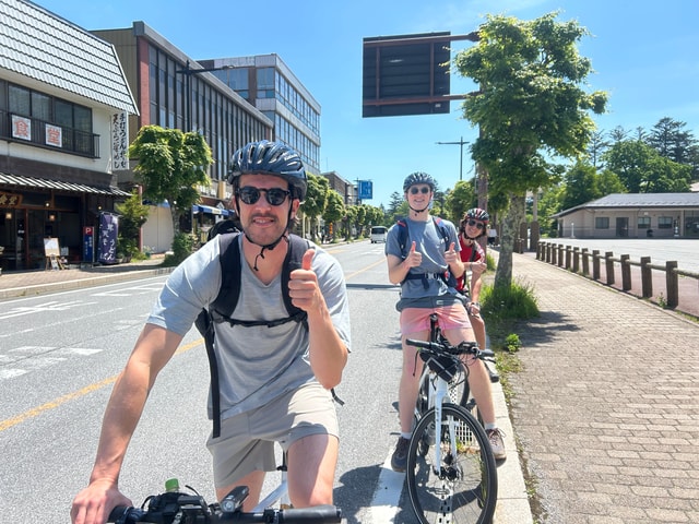 Nikko: 3-Hour E-Bike Tour to Kegon Falls & Lake Chuzenji