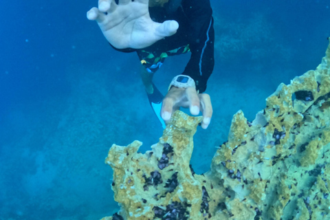 Coron: Island Highlights Tour with Buffet Lunch and Pick-up