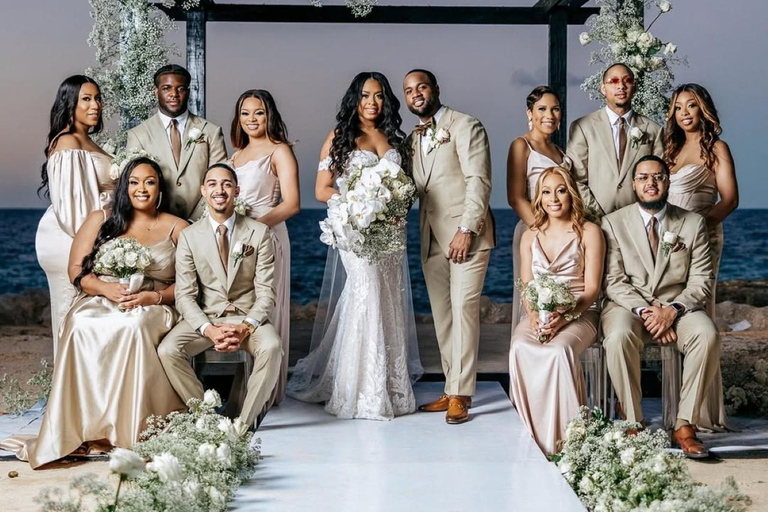 Cattura il matrimonio dei tuoi sogni con il fotografo di punta Vaughn.Cattura il tuo matrimonio da sogno con il fotografo top Vaughn