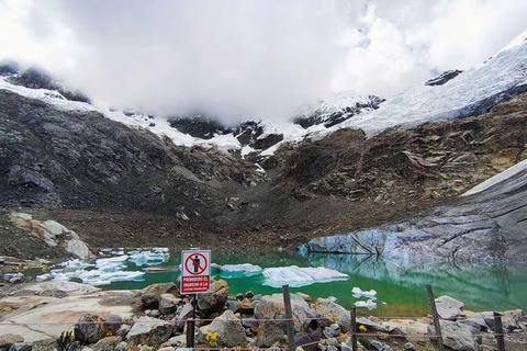 Huaraz: Rocotuyoc Lagoon & Frozen Lagoon Full-Day Tour