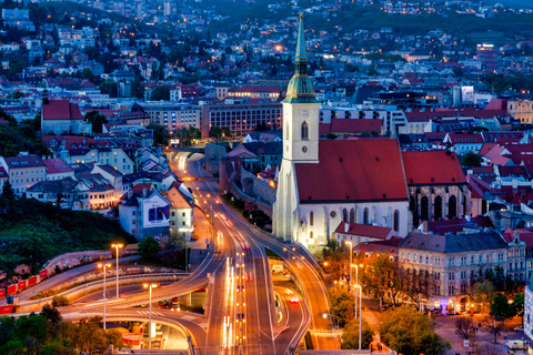 Bratislava centrum på 1 dag: Rundvandring med digital guide20 € - Gruppbiljett (3-6 personer)