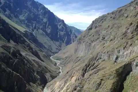 Excursão: Canyon de Colca com transfer para Puno.